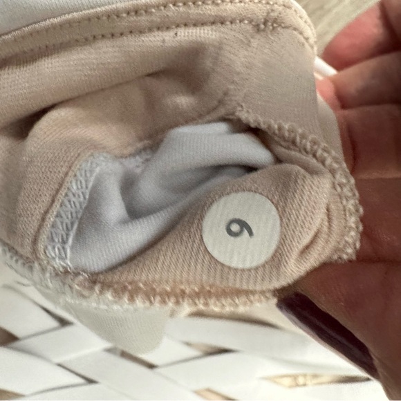 Sz 8 Lululemon Beat The Heat Tank Top - Picture 6 of 6